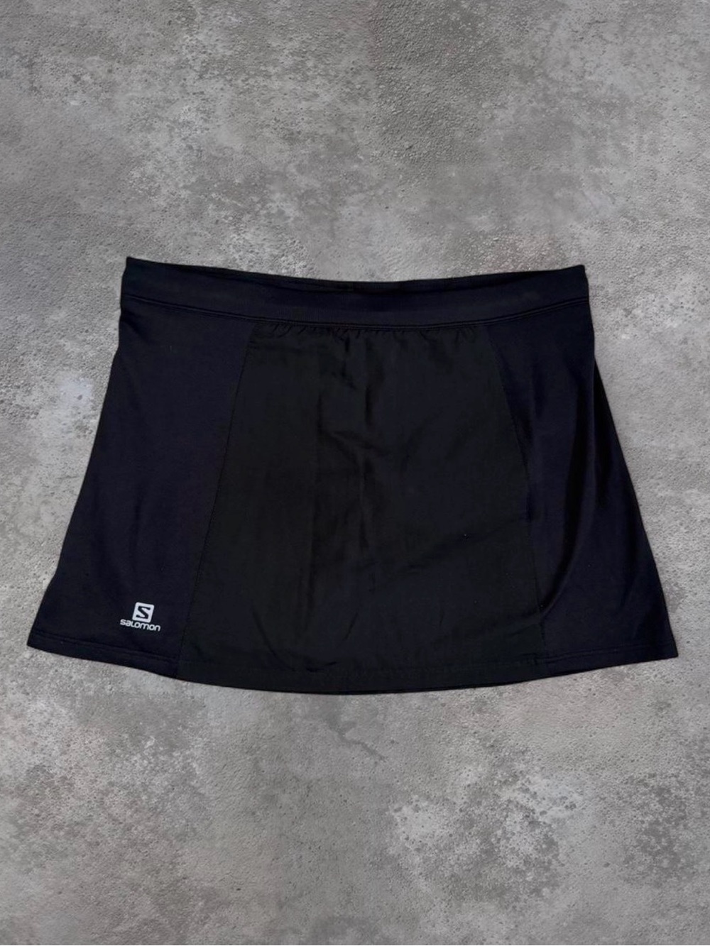 Salomon Black Athletic Skirt with Subtle Paneling